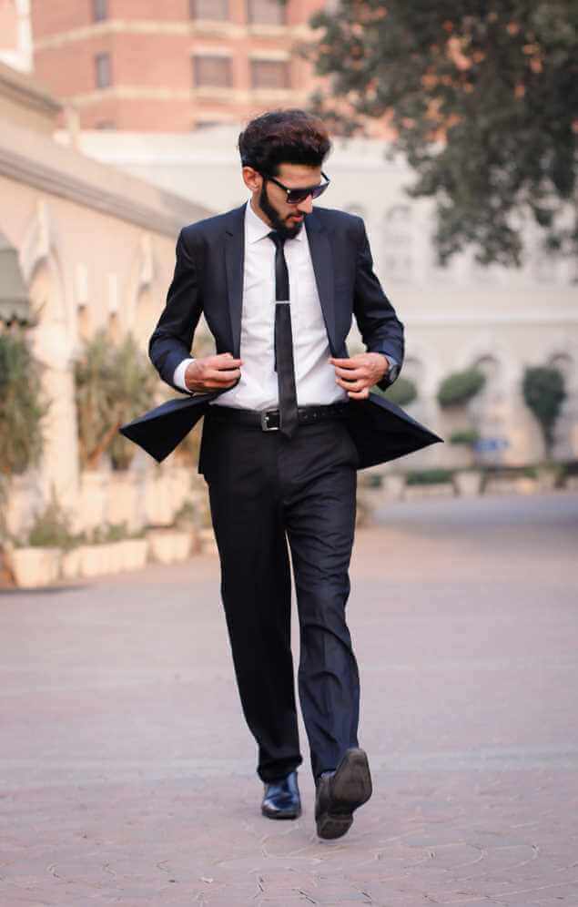cravate-etroite-homme-mode